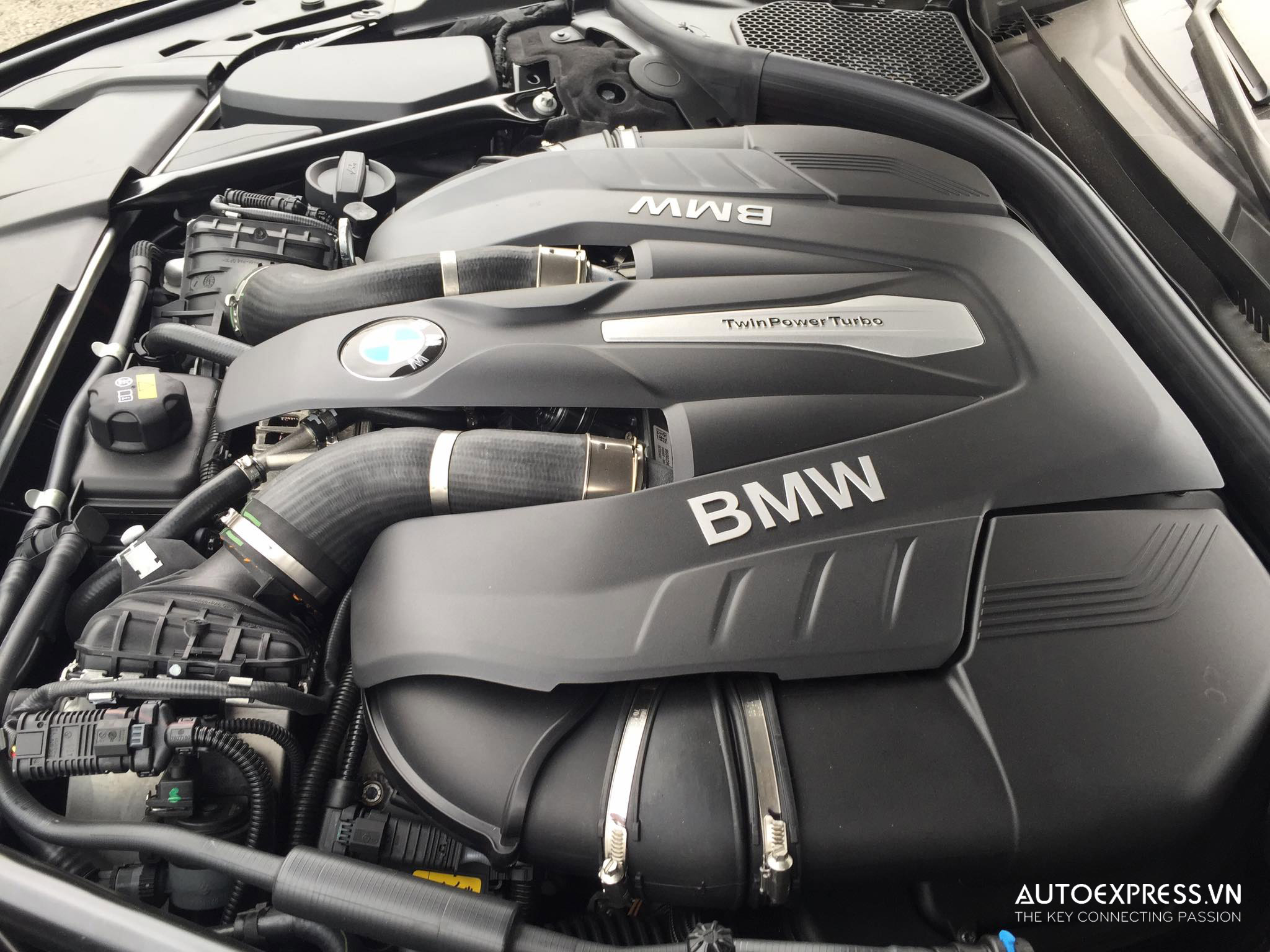 BMW-750Li-2016-18