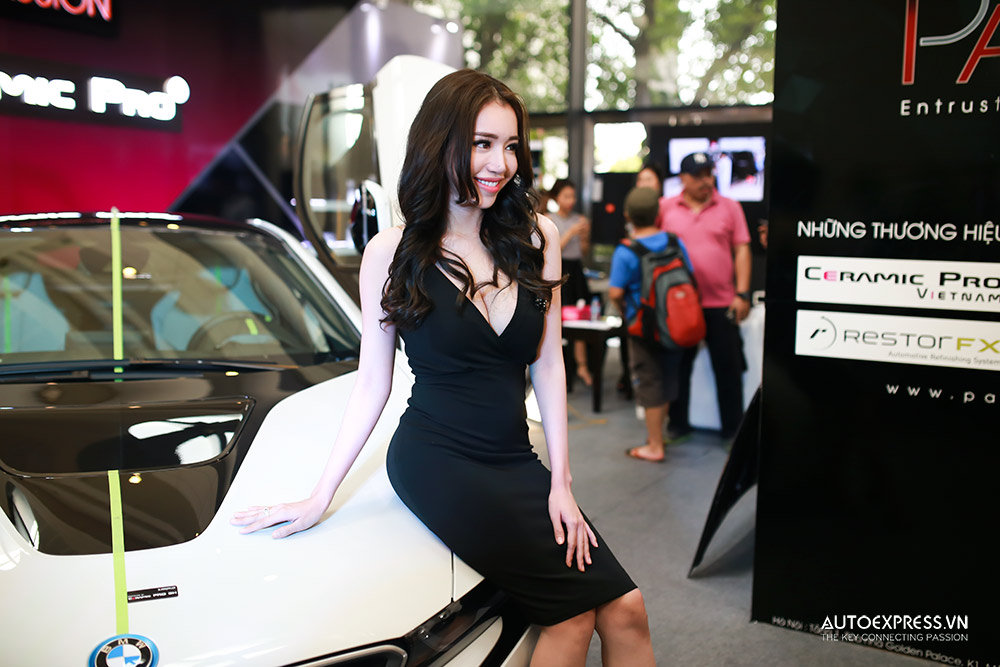 Ceramic Pro Vietnam nóng với việc Hotgirl Elly Trần xuất hiện cùng siêu xe BMW i8 tại triển lãm BMW World Expo Vietnam 2016 bên cạnh các sản phẩm đến từ Passion Drive