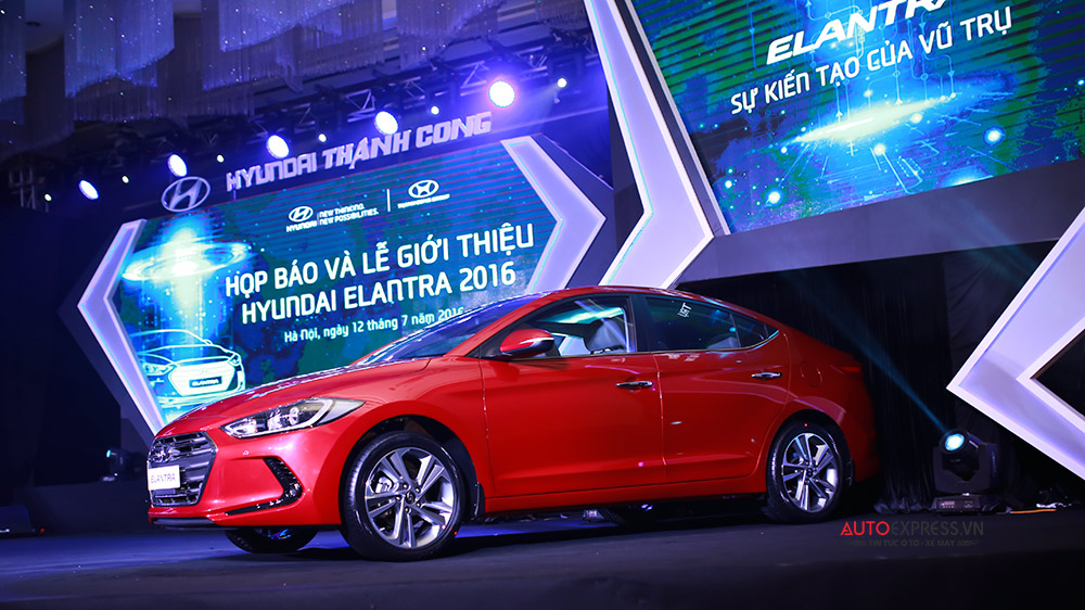 Hyundai Elantra 2016 được Hyundai Thành Công lắp ráp và phân phối được phân phối với 6 màu sắc