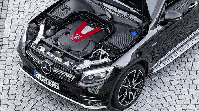 Mercedes-AMG GLC 43 với hộp số tự động 9 cấp và hệ thống dẫn động 4 bánh