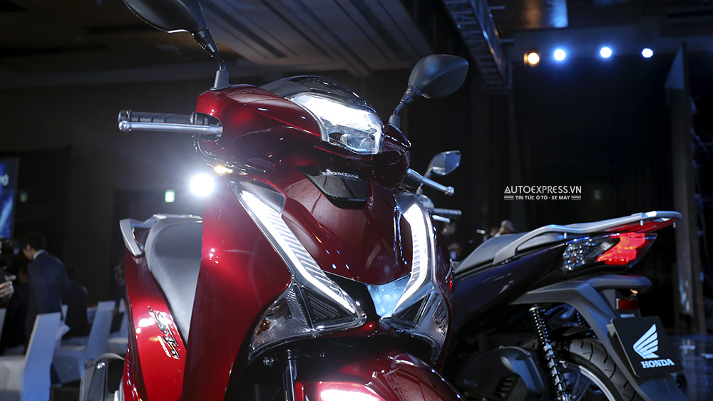 Honda SH 150i 2017 sản xuất tại Việt Nam vừa được xuất khẩu sang thị trường Indonesia