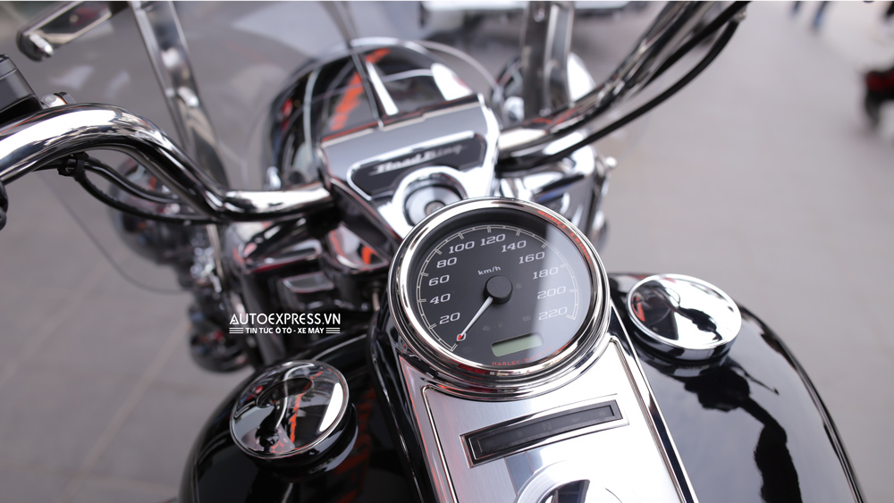 Đồng hồ công tơ mét Harley-Davidson Road King 2017