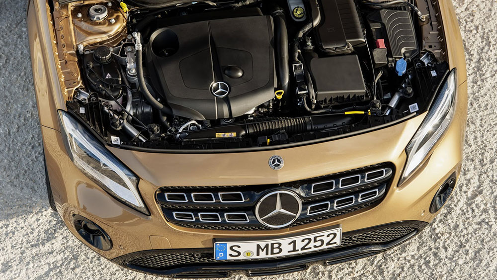 Động cơ Mercedes-Benz GLA 2017 facelift