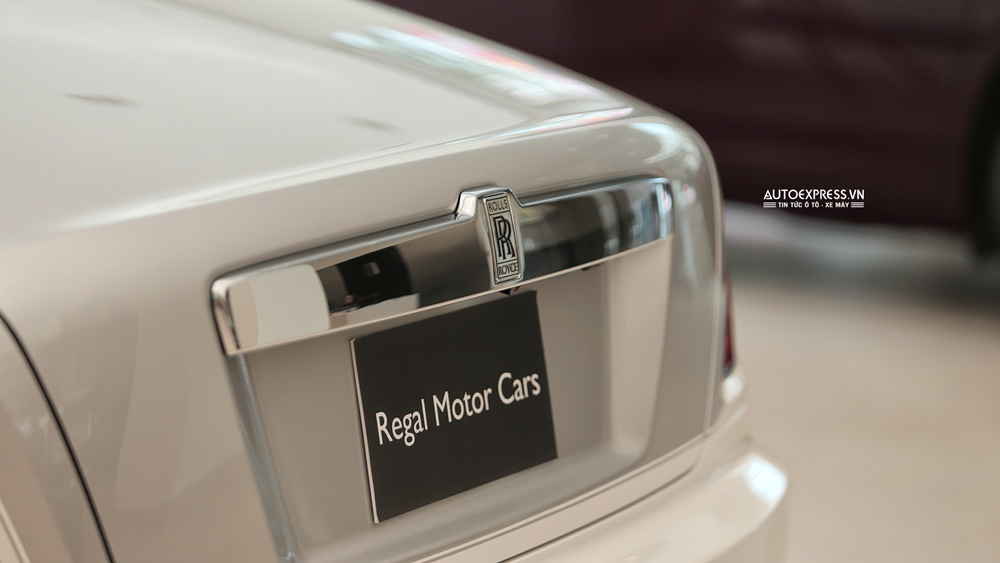 Bien-so-Rolls-Royce-Ghost-series-II-mau-trang-bac-1