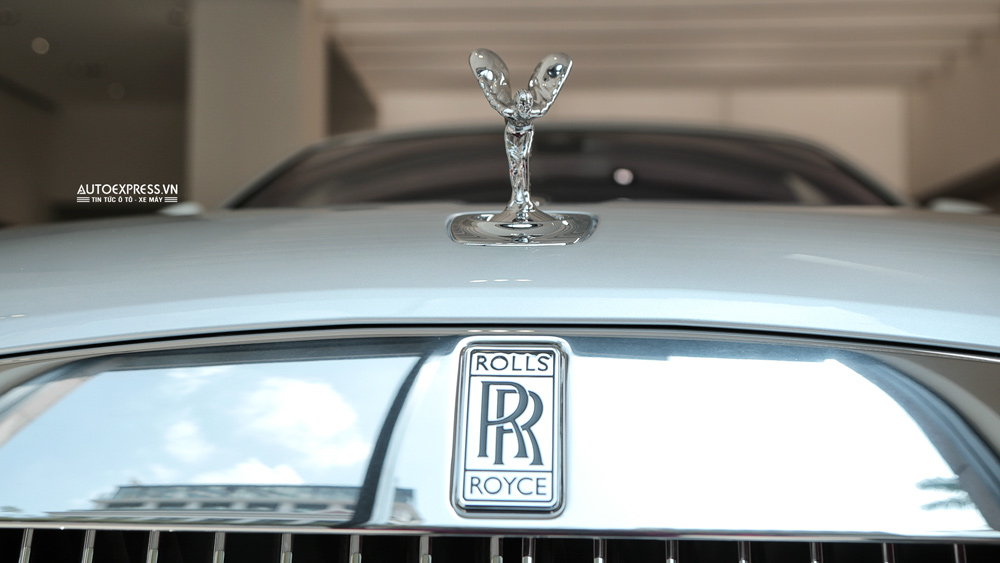 Logo-Rolls-Royce-Ghost-series-II-mau-trang-bac-2