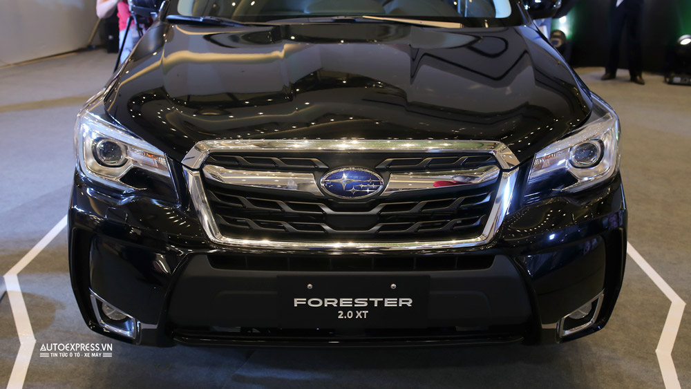 Lưới tản nhiệt xe Subaru Forester 2017