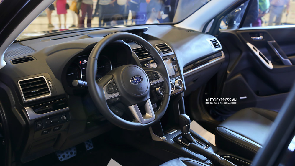 Vô lăng Subaru Forester 2017