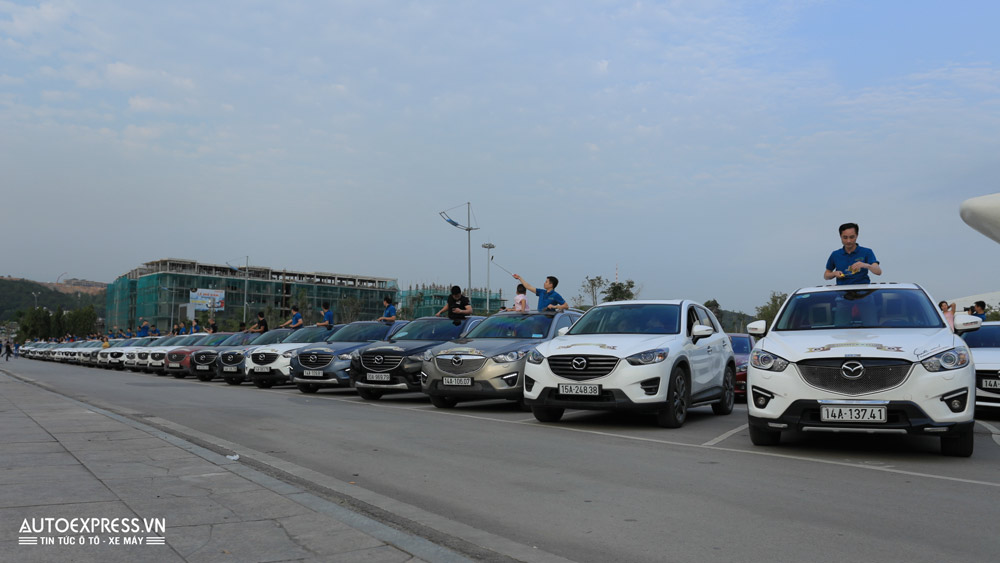 Dàn xe Vietnam Mazda CX-5 Club trăm chiếc