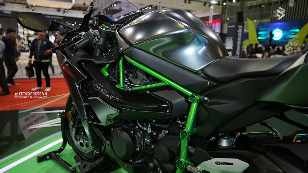 Kawasaki H2 Carbon 2017 sử dụng khung lưới dạng mắt cáo