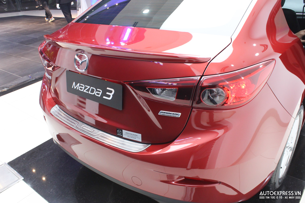 Duoi-xe-Mazda3-2017-nang-cap-1