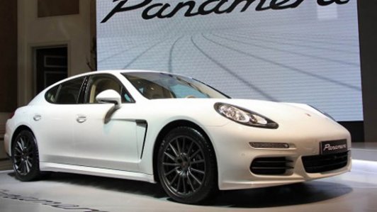 Porsche Panamera thế hệ mới ra mắt Việt Nam giá từ 4,5 tỷ đồng