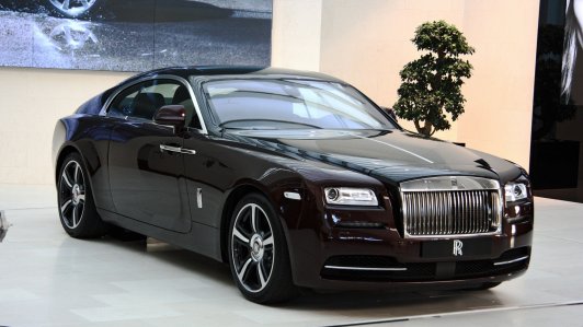Rolls-Royce Wraith giới thiệu gói phụ kiện đắt hơn "Mẹc" C-Class