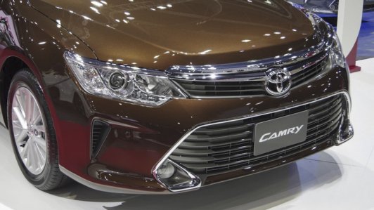 Những tính năng "chất lừ" trên Toyota Camry 2015 tại Thái Lan