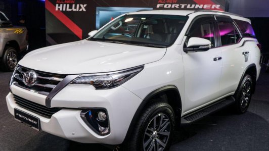 Chốt lịch ra mắt Toyota Fortuner 2016 hoàn toàn mới tại Việt Nam