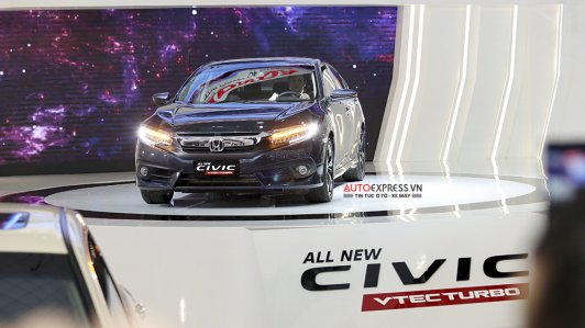 Honda Civic hoàn toàn mới - "Vedette" tại show trình diễn của Honda ở VMS 2016