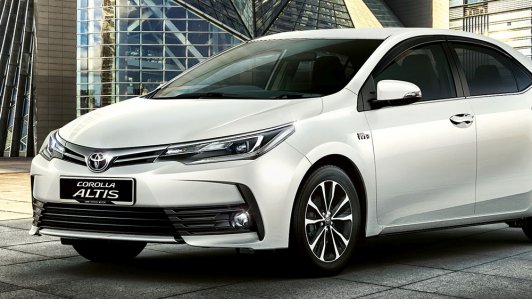 Toyota Corolla Altis bản nâng cấp mới đã có giá bán