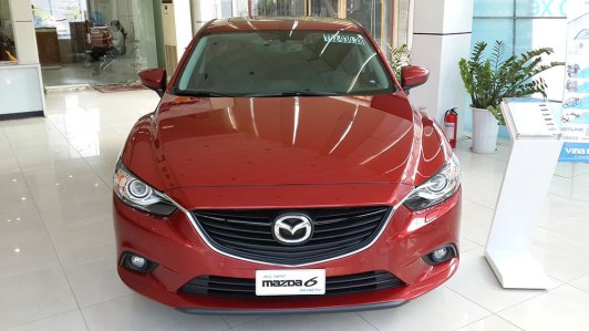Đón Giáng sinh, xe Mazda6 giảm giá cả trăm triệu đồng