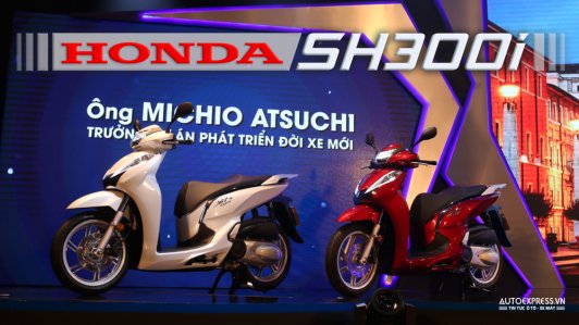 Honda SH300i 2016 nhập khẩu chính hãng lần đầu ra mắt khách hàng Việt