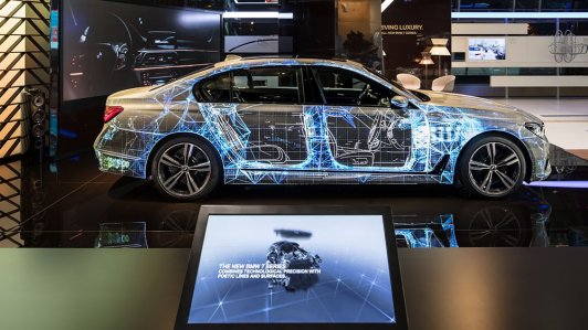 BMW dựng bản đồ kết cấu 3D lên xe 7-Series