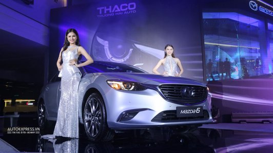 Mazda6 mới diện kiến khách hàng Việt với nhiều nâng cấp công nghệ hiện đại