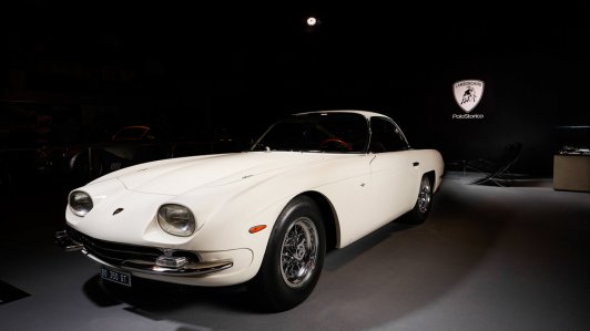 Chiếc Lamborghini đầu tiên đã được phục chế như thế nào?