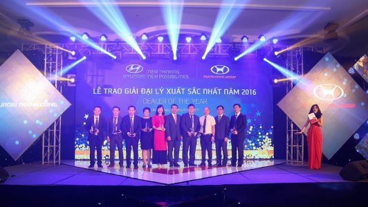 Hyundai Thành Công vinh danh đại lý tiêu biểu năm 2016