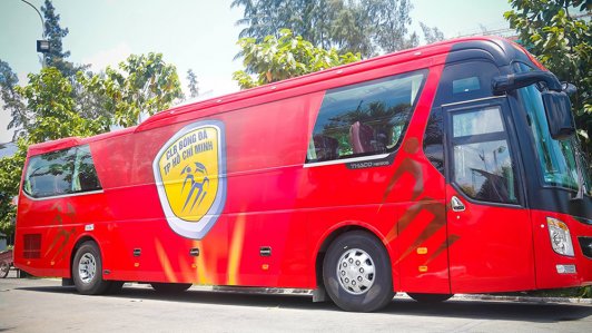 Cận cảnh xe buýt gần 6 tỷ đồng chuyên chở đội bóng của Công Vinh