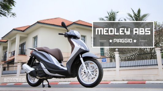 Soi kỹ xe tay ga Piaggio Medley - Đối trọng Honda SH tại Việt Nam