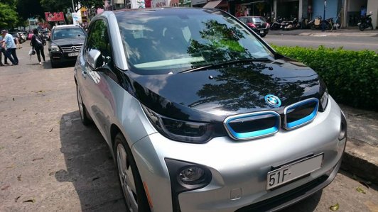 Xe điện giá rẻ hạng sang BMW i3 độc nhất vô nhị tại Việt Nam