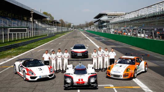 Chiêm ngưỡng những "chiến binh" Hybrid mạnh mẽ nhất của nhà Porsche