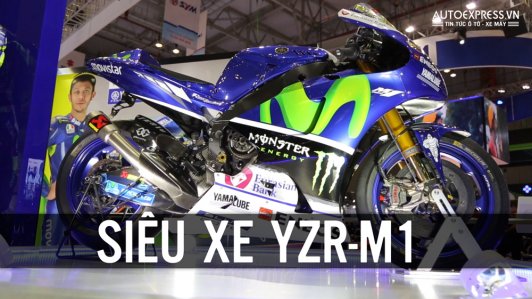 Cận cảnh siêu mô tô Yamaha YZR-M1 2017 mang số hiệu 46 của Valentino Rossi gắn quốc kỳ Việt Nam