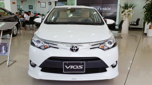 Ảnh thực tế Toyota Vios TRD 2017 giá 644 triệu có gì khác so với bản tiêu chuẩn?