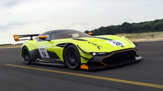 Aston Martin ra mắt phiên bản cao cấp hiệu suất cao của dòng xe đua Vulcan