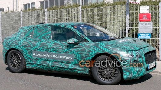 Mẫu xe điện Jaguar I-Pace bất ngờ xuất hiện trên đường thử
