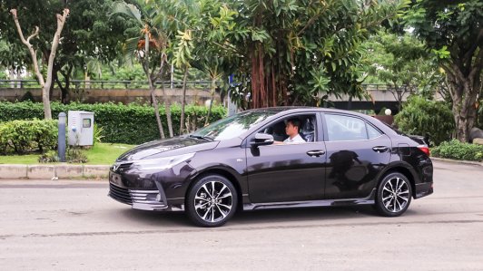 Toyota Corolla Altis 2017 bất ngờ xuất hiện tại Việt Nam