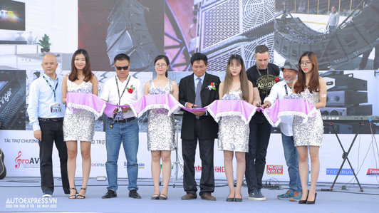 Triển lãm quốc tế các thiết bị biểu diễn chuyên nghiệp chính thức khai màn tại Hà Nội