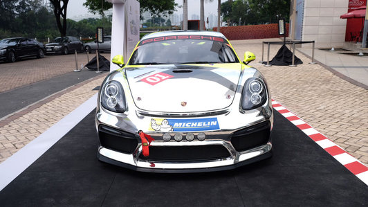 Tận mục Porsche Cayman GT4 Clubsport đầu tiên xuất hiện tại Việt Nam