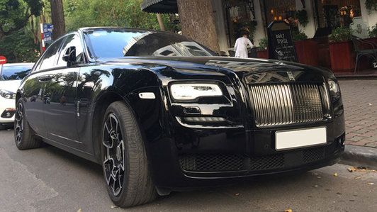Rolls-Royce Ghost Black Badge bất ngờ xuất hiện tại Hà Nội
