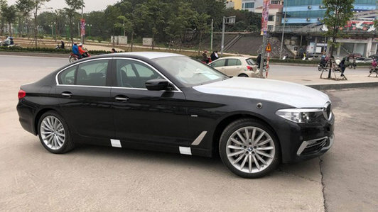 Tận mục BMW 5-Series 2017 đầu tiên về Việt Nam