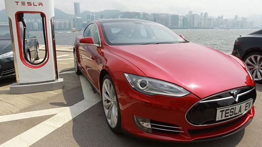Sau vụ tai nạn gây ồn ào, Tesla Model 3 bị triệu hồi