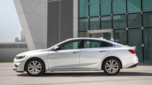Chevrolet Malibu 2018 lột xác "đấu" Honda Accord, Toyota Camry