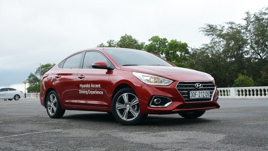 Hyundai Accent 2018: "Ăn" xăng như xe tay ga