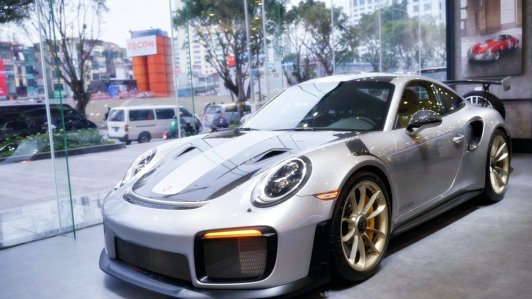 718 Cayman và 911 GT2 RS: Bộ đôi "ngôi sao" ở Porsche Media Night 2019