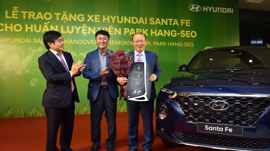 Hyundai Thành Công tri ân "thầy" Park chiếc Santa Fe 2019