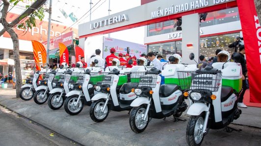 Honda hợp tác cùng Lotteria Việt Nam triển khai xe điện giao hàng