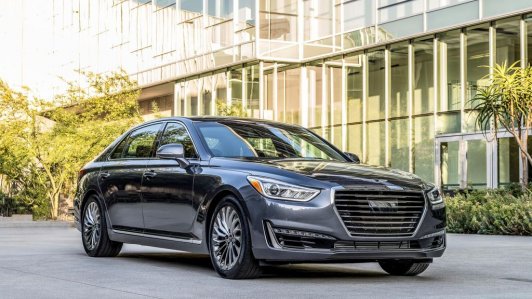 Bất ngờ Hyundai Genesis G90 nhận danh hiệu "Xe sang của năm 2017"