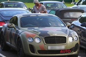 “Ngụy trang” Bentley của siêu quậy Balotelli.
