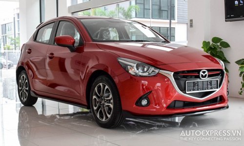 Mazda2 2016 nâng cấp nhẹ giá từ 22.700 USD