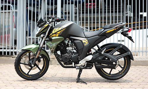 Xế nổ Yamaha FZS 150 độ siêu môtô của dân chơi Việt