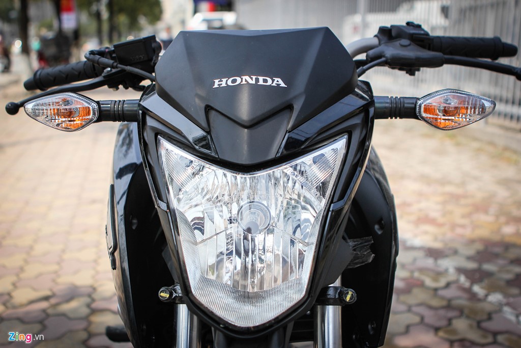 Cận cảnh Honda CB Hornet 160R giá gần 80 triệu tại Hà Nội